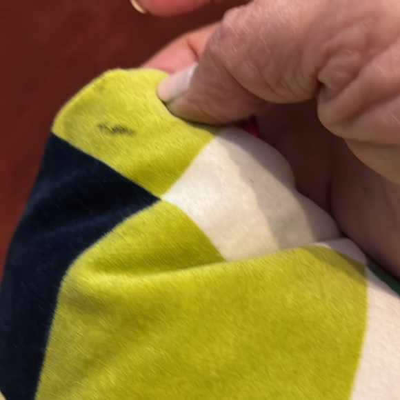 Pre-loved IKEA geometric pattern throw pillow - Picture 7 of 7